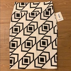 LuLaRoe Cassie Skirt